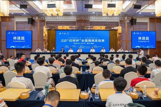 自拍网友自拍三级经典三级